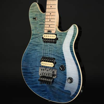 Peavey HP2 Electric Guitar Tremolo in Deep Ocean #OARCCA0300626 image 3