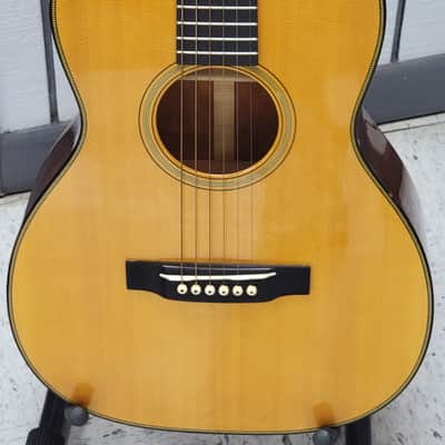 Martin UMFG Custom #5 Natural image 1