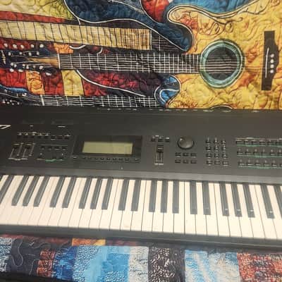 Yamaha SY77 Hybrid FM AWM Synthesizer Keyboard Synth SY 77