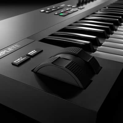 Native Instruments - Komplete Kontrol A49 New - B-Stock image 5