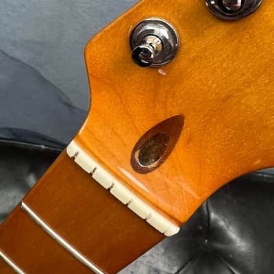 Squier Classic Vibe 50s Loaded Stratocaster Neck Vintage Tint with Maple Fingerboard, Gotoh Tuners image 3