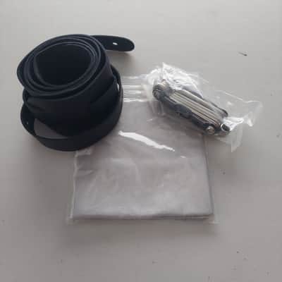 2000's Gibson Case Candy NOS (M-222) image 2