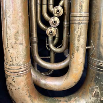 Holton Tuba, Full Size image 5