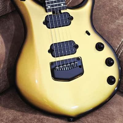 Ernie Ball Music Man (NEW) John Petrucci Signature Majesty 6 2024 - Gold Eclipse image 7