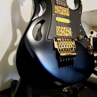 2024 Ibanez PIA – Onyx Black – Steve Vai Signature guitar - Excellent Condition + Ibanez Hardcase image 9