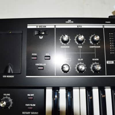 Roland V-Combo VR-09-B 61-key Stage Performance Keyboard image 4