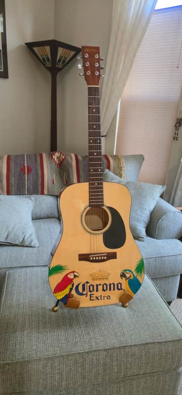 Wild and Crazy "Parrot Head" Guitar! Plays Great - Read image 1