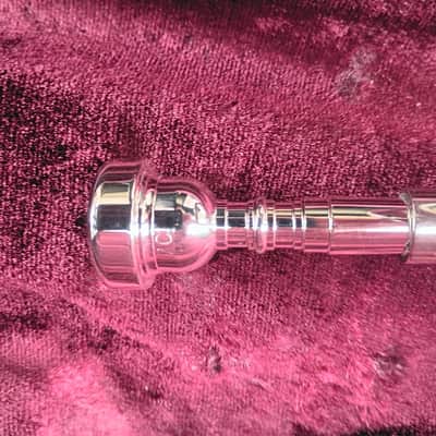 Yamaha 8335UGRS XENO 2003-04 - SILVERPLATED TRUMPET image 2