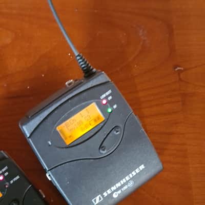 Sennheiser SK100 Transmitter + EK100 True Diversity Receiver (780–822 MHz) + Camera Shoe image 5