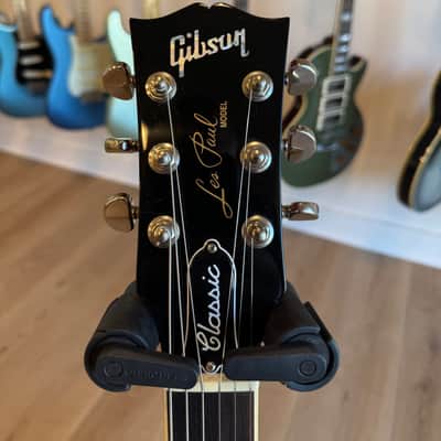 Gibson Les Paul Classic 2019 - 2023 - Translucent Cherry image 3