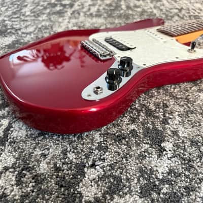 Fender Cyclone Deluxe Series 1999 MIM Candy Apple Red Rosewood Fretboard Guitar image 3