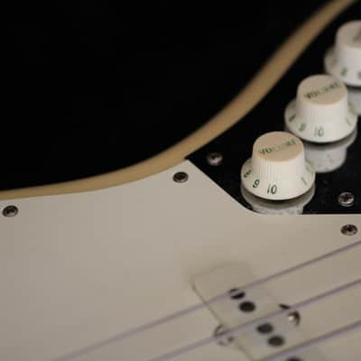 1983 Fender Jazz-Bass  - Ivory NOHSC. image 10