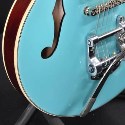 Gretsch G2655T Streamliner with Bigsby Tropico with hard case image 3