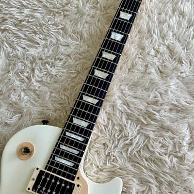 Gibson Les Paul Studio Alpine White Electric Guitar image 7