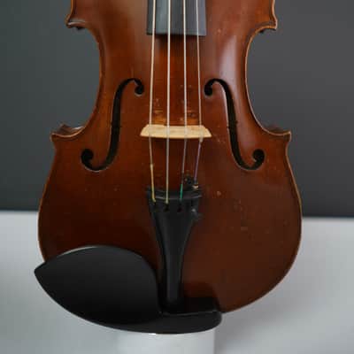 Czech violin, labelled and possibly by Benjamin Patocka, 1928 image 1