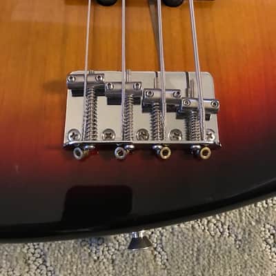 Lefty Fender Vintage Jazz JB62  3 Tone Sunburst image 5