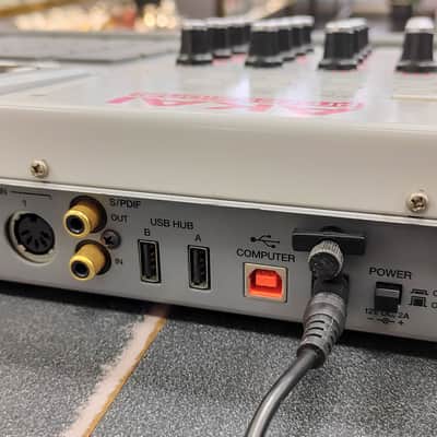Akai MPC Renaissance Groove Production Studio 2012 - 2019 - Grey image 12