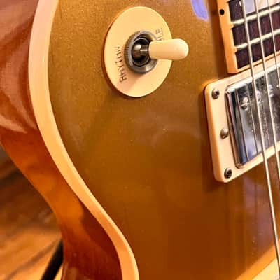 Gibson Les Paul Standard 2008 - 2012 Goldtop image 12