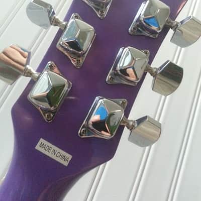 Miley Cyrus - Hannah Montana Purple Acoustic Guitar - Washburn image 4
