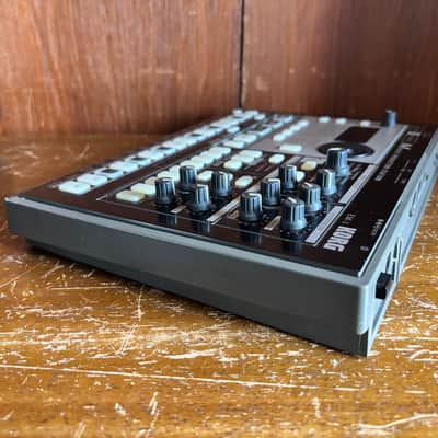 Korg ElecTribe M EM-1 MUSIC PRODUCTION STATION w/ bag power supply image 5