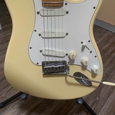 Fender Strat Plus with Maple Fretboard 1996 image 2