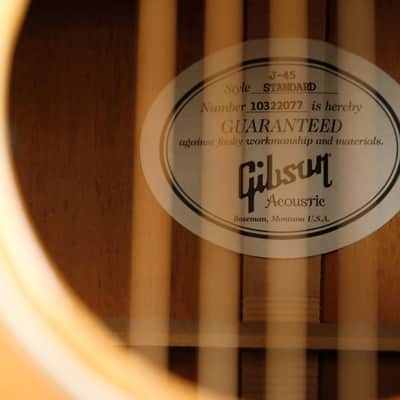 Gibson J-45 2012 Natural image 3