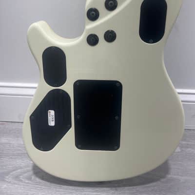 EVH MIJ Series EVH Signature Wolfgang 2023 - Present - Ivory image 3