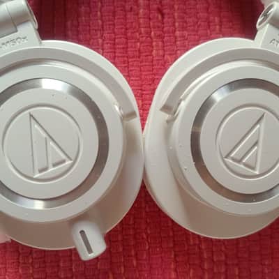 Audio-Technica ATH M50x 2010s - White image 5