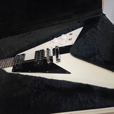 Gibson Custom Shop Michael Schenker 1971 Flying V Collector's Edition image 10