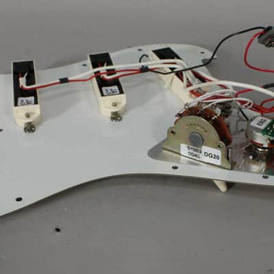 EMG DG20 David Gilmour Loaded Pickguard With Active Pickups image 3