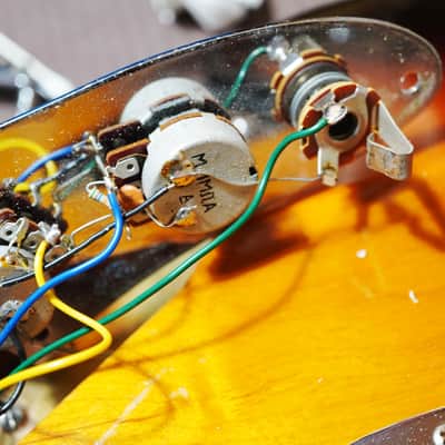 Fender Jaguar (1986) – JG66-75 3-Color Sunburst / Fujigen Japan E-Serial / Rare MIJ image 13