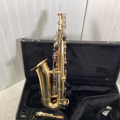 Yamaha YAS-26 Standard Alto Saxophone image 8