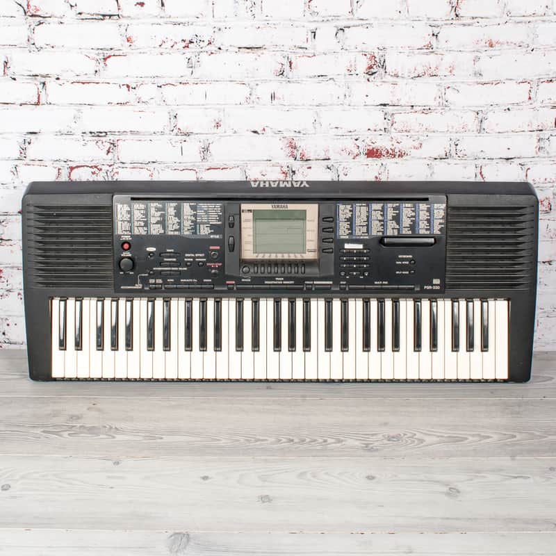 Yamaha - PSR-330 - Keyboard w/PSU - X6658 (USED) | Reverb
