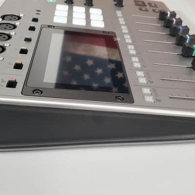 Zoom PodTrak P8 Multitrack Recording Mixer - Gray image 4