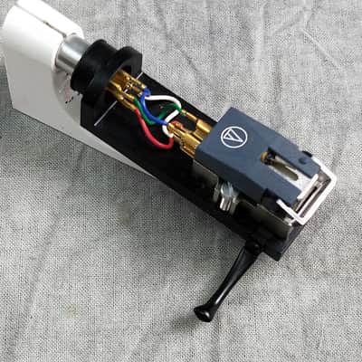 Audio-Technica AT15Ea Cartridge With Headshell In Excellent Condition image 4