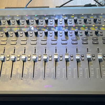 Avid S3 16-Fader Control Surface inkl. E3 Processor image 1