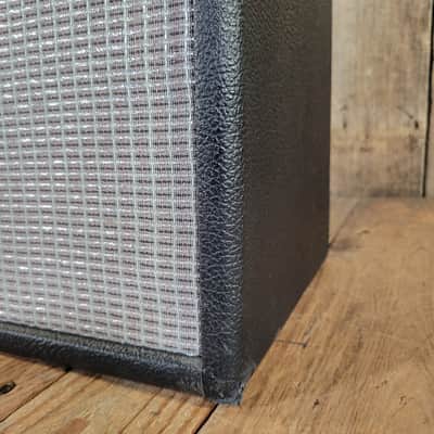 Fender  Deluxe Reverb Near Mint 1976 W/ 1960s 12" Fender Oxford, Footswitch, & Cover - Black image 8