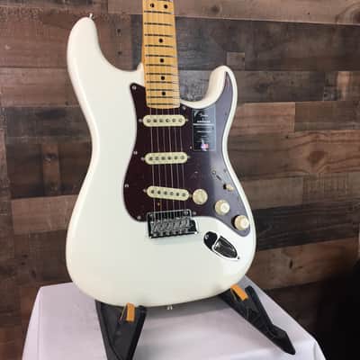 Fender American Professional II Stratocaster, Olympic White, Hard Case, Free Ship, 948 image 6