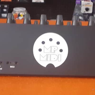 MP Midi Controller Model 2A 2025 image 3