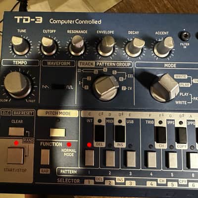 Behringer TD-3 Analog Bass Line Synthesizer 2019 - Present - Blue image 2