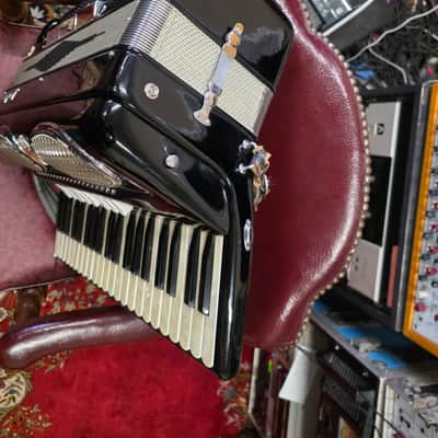 Excelsior Accordiana Model 320 Piano Accordion Made in Italy 41/120 image 6