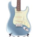 Fender American Ultra Luxe Vintage '60s Stratocaster®, Rosewood Fingerboard, Ice Blue Metallic (RC1)(02287) (02287)