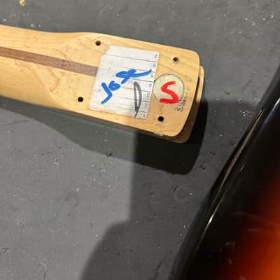 Fender Strat Plus Deluxe with Maple Fretboard 1990 - 1998 - Antique Burst image 12