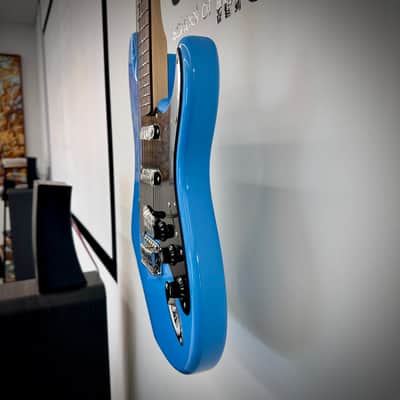 Squier Sonic Stratocaster - California Blue image 2
