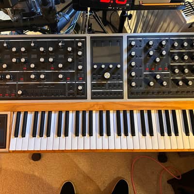 Moog One 8-Voice 61-Key Polyphonic Analog Synthesizer 2018 - Present - Black/Ash image 3