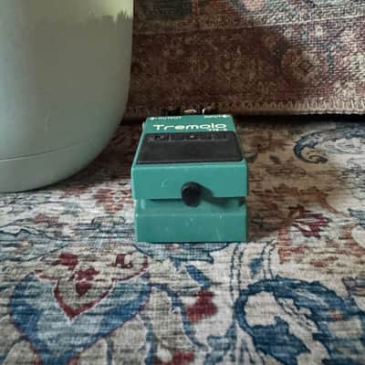 Boss TR-2 Tremolo (Silver Label) 1997 - Present - Green image 6