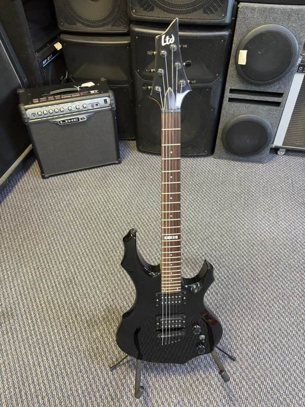 ESP LTD F-50 2006-2016 - Black image 1