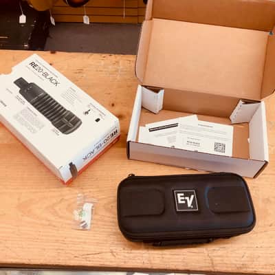 Electro-Voice RE20 Variable-D Dynamic Cardioid Broadcasting Microphone -Black image 4