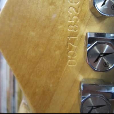 Peavey T-60 with Maple Fretboard 1981 - Sunburst image 11