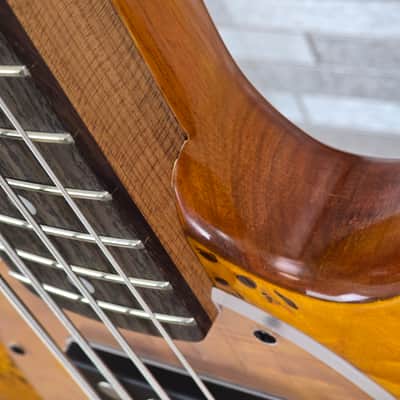 Sterling StingRay Ray34HHPB - Amber image 18